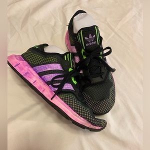 Adidas womens gym shoes size 7 1/2